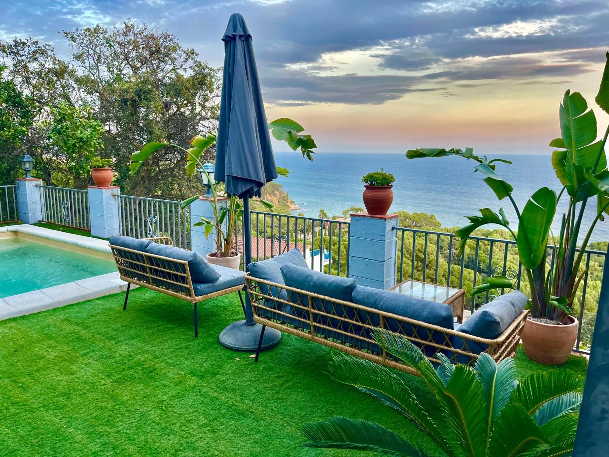 Seahomes Vacations, La Casa Blue Mediterranean Lifestyle Blanes Exterior photo